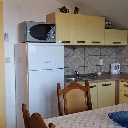 Dada Apartmán Vir